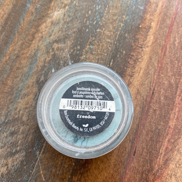 bareMinerals Freedom Eyeshadow - Picture 3 of 4